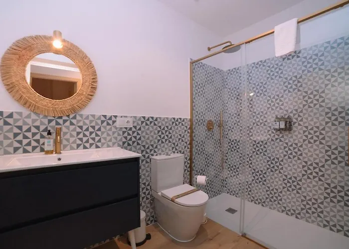 Elegancia Luz Y Calidez - Apto 2 By Daire *