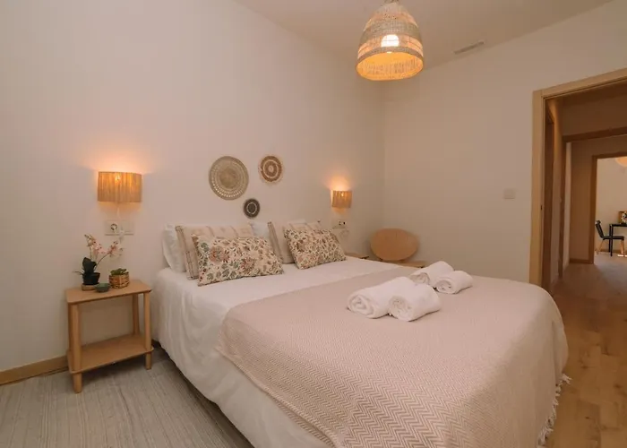 Elegancia Luz Y Calidez - Apto 2 By * Vigo